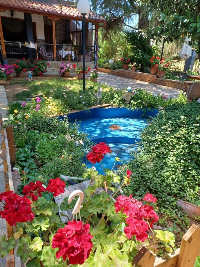 Handmade Peaceful Cozy House Near The Beach Nea Kallikrateia ภายนอก รูปภาพ