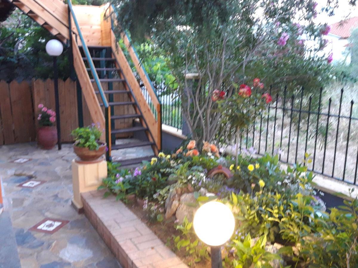 Handmade Peaceful Cozy House Near The Beach Nea Kallikrateia ภายนอก รูปภาพ